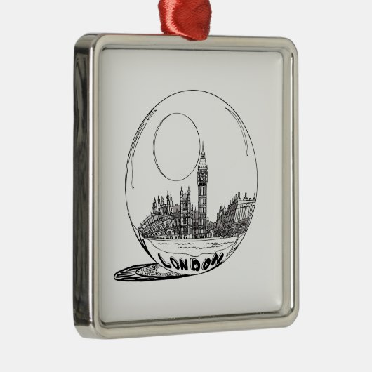 London in einer Glaskugel. Silbernes Ornament (Rechts)