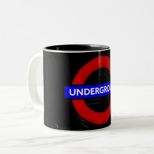 London Metro Untergrund Sign Zweifarbige Tasse (Vorderseite Links)
