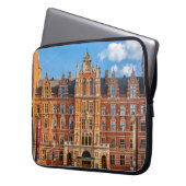 London Royal Uni of Music bei Sonnenuntergang  Laptopschutzhülle (Vorderseite Links)