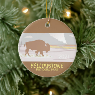 Lone Bison of Yellowstone National Park, Wyoming Keramik Ornament