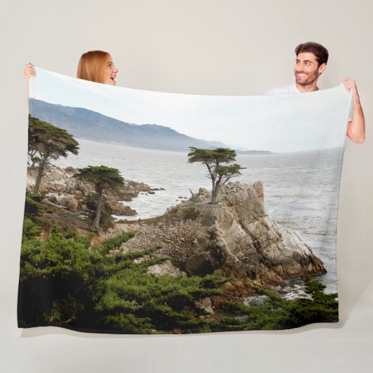 LONE CYPRESS Large Fleece Blanket (Beispiel)