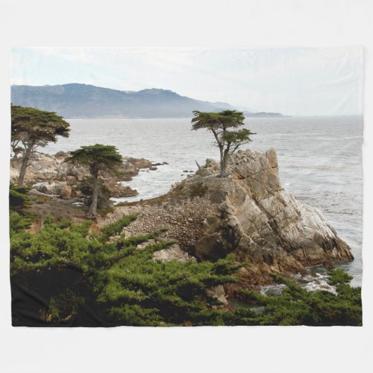 LONE CYPRESS Large Fleece Blanket (Vorderseite (Horizontal))