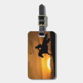 Lone Riding Cowboy im Sonnenuntergang Gepäckanhäng Gepäckanhänger (Vorderseite vertikal)