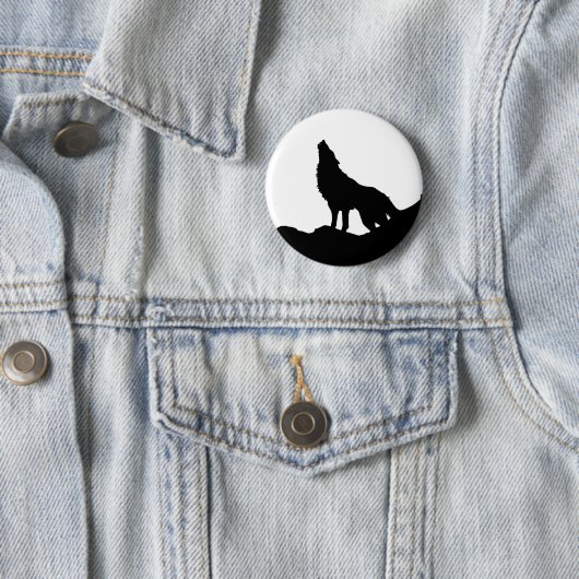Lone Wolf Stehend auf einem Hügel Button (Beispiel)
