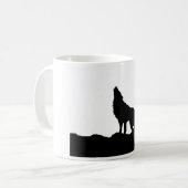 Lone Wolf Stehend auf einem Hügel Kaffeetasse (Vorderseite Links)