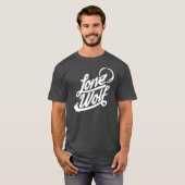 Lone Wolf Typografisches T-Shirt (Vorne ganz)