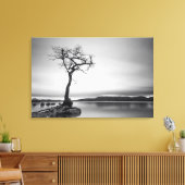 Lonely Bare Tree Leinwanddruck (Insitu (Wohnzimmer))