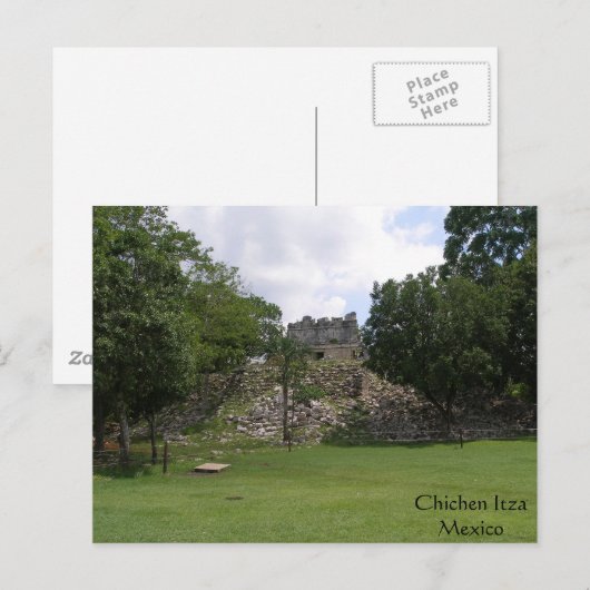 Lonely Ruin in Chichen Itza Postkarte (Vorne/Hinten)