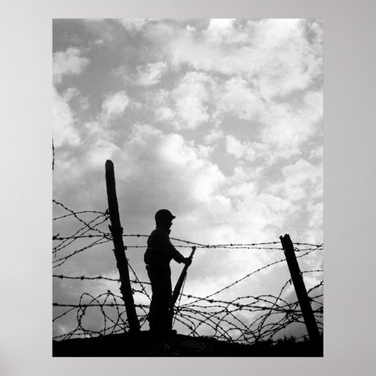 Lonely Soldier Poster (Vorne)