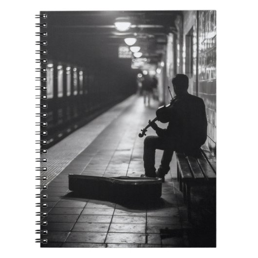 Lonely Violinist Subway Bench Notebook Notizblock (Vorderseite)
