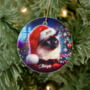 Long Hair Siamese Katze in einer Weihnachtsmannmüt Keramik Ornament