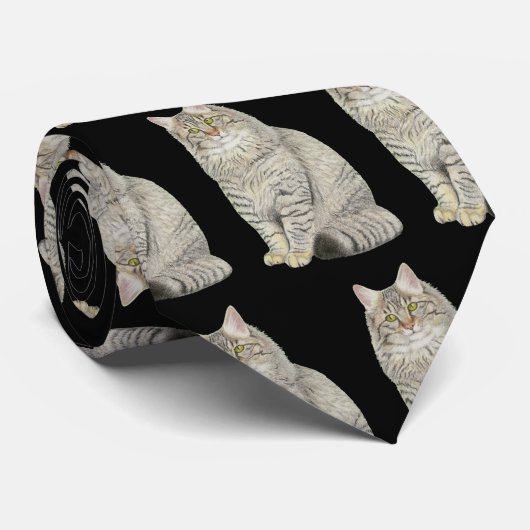 Longhair Tabby Cat Krawatte (Gerollt)