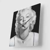 Look Of Love Quadratische Wanduhr (Winkel)