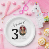 Look Who's 30! Modern Photo 30th Birthday Pappteller (Party)