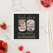 Look Who's 50 Black & Gold 50 Birthday Foto Serviette (Beispiel)