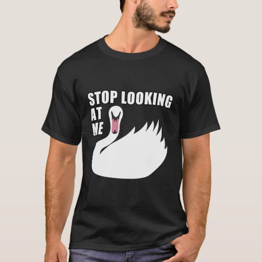 Looking At Me Swan T-Shirt (Vorderseite)