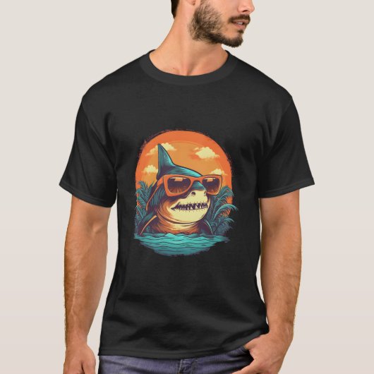 Looking Shark With Sunglasses T-Shirt (Vorderseite)