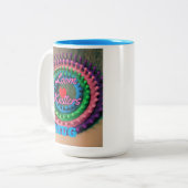 Loom Knitters Zweifarbige Tasse (Vorderseite Links)