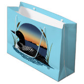 Loon Sunset Blue Große Geschenktüte (Vorderseite Schrägansicht)