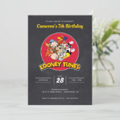 LOONEY TUNES™ Character Group Chalkboard Geburtsta Einladung (Stehend Vorderseite)