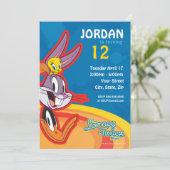 LOONEY TUNES™ Geburtstag anzeigen Einladung (Stehend Vorderseite)