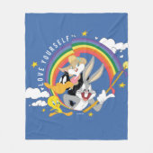 LOONEY TUNES™ - Love Yourself Pride Badge Fleecedecke (Vorderseite)