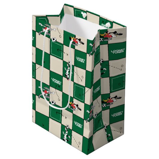 LOONEY TUNES™ Soccer Grid Pattern Mittlere Geschenktüte (Vorderseite Schrägansicht)