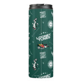 LOONEY TUNES™ Soccer Playbook Pattern Thermosbecher (Rückseite)