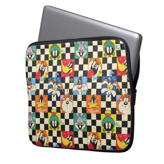 LOONEY TUNES™ Zeichen auf Schwarz/Weiß-Schachbrett Laptopschutzhülle (Vorderseite Links)