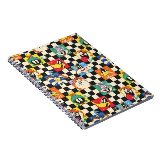 LOONEY TUNES™ Zeichen auf Schwarz/Weiß-Schachbrett Notizblock (Rechte Seite)