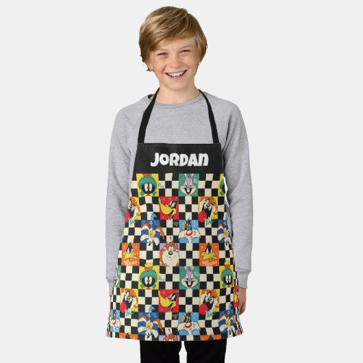 LOONEY TUNES™ Zeichen auf Schwarz/Weiß-Schachbrett Schürze (Getragen)