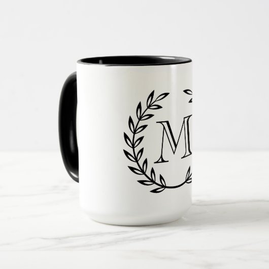 Lorbeer-Kranz-Monogramm Tasse (Vorderseite Links)