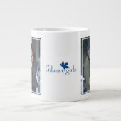 Lorelai & Luke Holding Hand in Hand Jumbo-Tasse (Vorderseite)