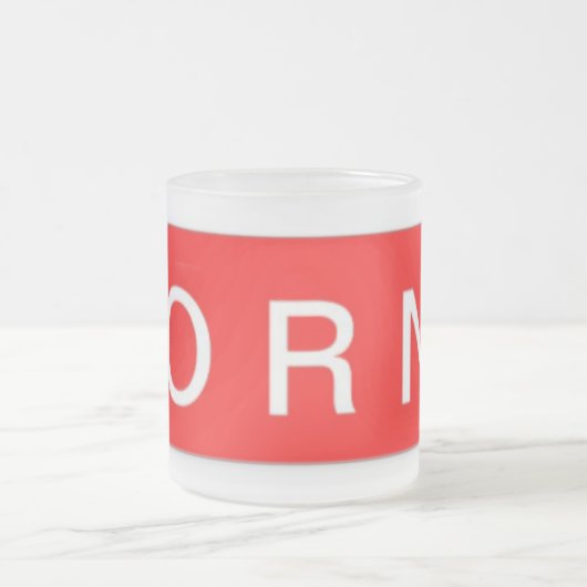 Lorne Tasse (Mittel)