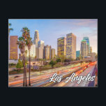 Los Angeles, Kalifornien, Vereinigte Staaten Postkarte<br><div class="desc">Diese lebendige Postkarte zeigt ein Foto der weltberühmten Stadt Los Angeles,  Kalifornien. Diese wunderbare Postkarte wäre ideal für die besten Freunde,  Familie und Mitarbeiter.</div>