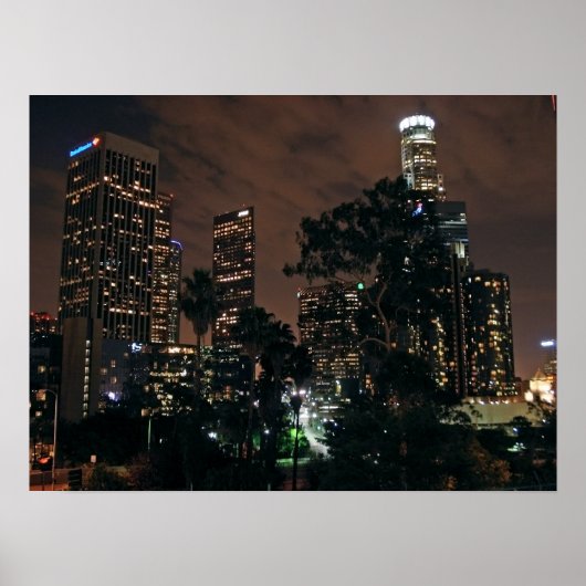 Los Angeles Skyline nach Nacht Poster (Vorne)