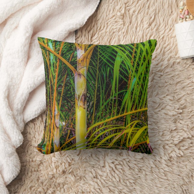 Lost in Areca Palms Throw Pillow Kissen (Decke)