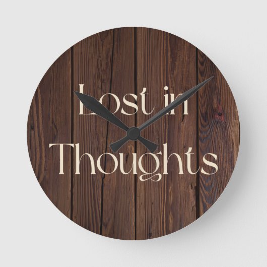 Lost in Thoughts Runde Wanduhr (Vorderseite)