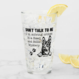 Lösung von Verbrechen mit Reed und Billie Glas