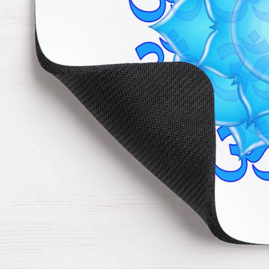 Lotus-Blume aus blauem Glas, Gezeichnet mit Om-Mus Mousepad (Ecke)