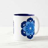 Lotus Blume Mandala, Indigo und Light Blue Zweifarbige Tasse (VorderseiteRechts)
