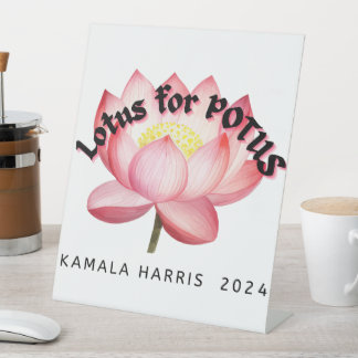 Lotus for POTUS Harris Election Sockelschild