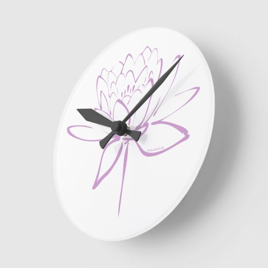 Lotus-Kalligraphie (Lavendel) Runde Wanduhr (Winkel)