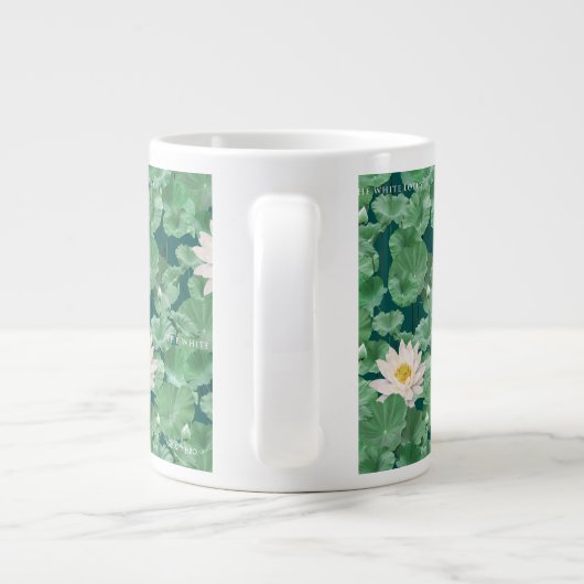 Lotus Lagoon Muster - Der weiße Lotus Jumbo-Tasse (Rückseite)