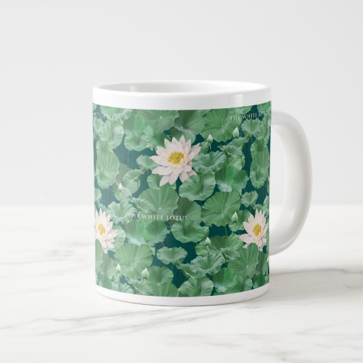 Lotus Lagoon Muster - Der weiße Lotus Jumbo-Tasse (Vorderseite Rechts)