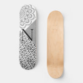Lotus Mandala Leopard Silver Glitzer Monogram Skateboard (Vorderseite)