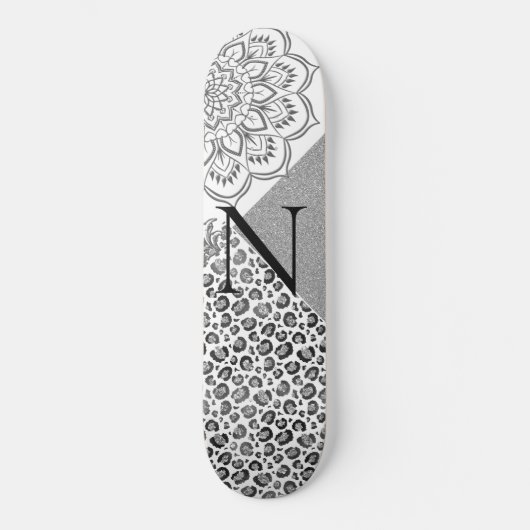 Lotus Mandala Leopard Silver Glitzer Monogram Skateboard (Vorderseite)