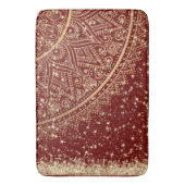 Lotus Mandala mit Glitzer Gold Stars auf Rot Badematte (Vorderseite Vertikal)