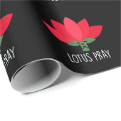 Lotus Pray Funny Pflanze Pun Dark BG Geschenkpapier (Rolleneckpunkt)