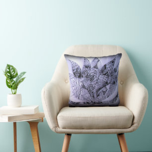 Lotus Throw Pillow Kissen
